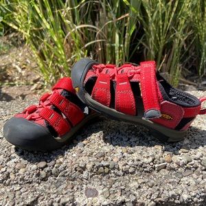 Keen Newport H2 toddler shoes